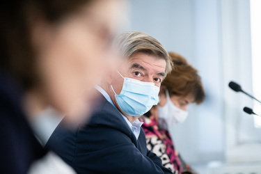 Lugano lancio campagna a favore dell «Iniziativa per multinazionali responsabili» Lugano lancio campagna a favore dell «Iniziativa per multinazionali responsabili»