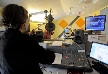 Ticino accordo tra Radio Fiume Ticino e LaRegione Ticino