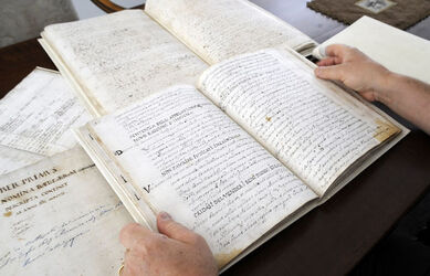Locarno archivio parrocchiale presso avvocato Ivano Genovini Locarno archivio parrocchiale presso avvocato Ivano Genovini