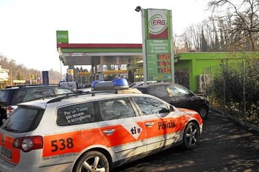 Stabio rapina distributore ERG