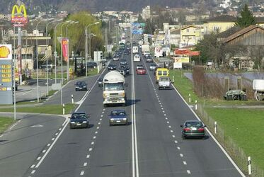San Antonino strada cantonale