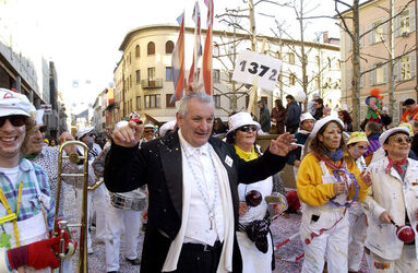 Chiasso Carnevale Nebiopoli 2004
