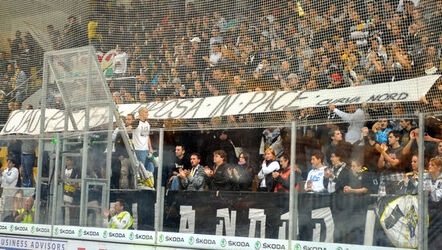 Hockey commemorazione Peter Jaks