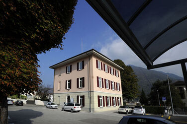 Losone esterni casa comunale