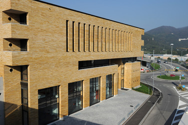 Mendrisio esterni stabile Fuoriporta