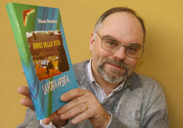 Stabio libro La porta aperta di Klaus Stocker Stabio libro La porta aperta di Klaus Stocker