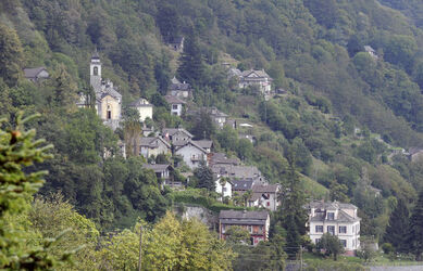 Auressio veduta panoramica paese