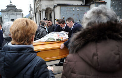 Porlezza IT funerali di Flora Urech