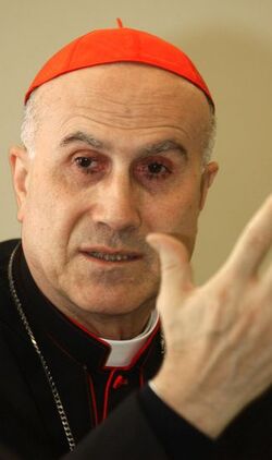 Claro Cardinale Tarcisio Bertone Claro Cardinale Tarcisio Bertone
