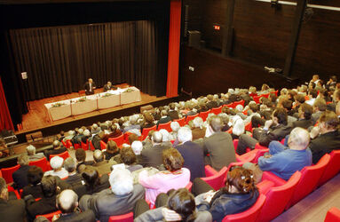 Locarno politica cultura economia conferenza
