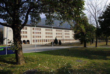 Losone esterni ex Caserma