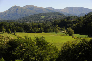Bioggio veduta area verde tenuta Bally