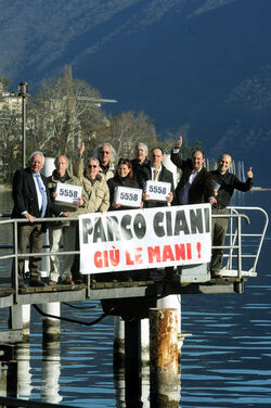 Lugano firme referendum Parco Ciani gi&ugrave; le mani
