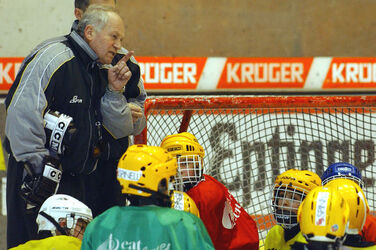 LH5 Karel Blazek allenatore giovanili HC Lugano