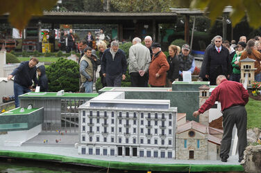 Melide inaugurazione modellino in scala LAC