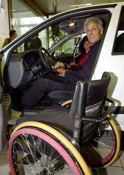 Mendrisio consegna auto per paraplegici