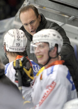 Hockey Larry Huras