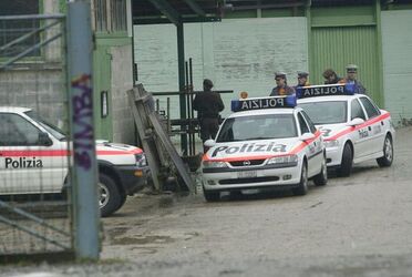 Canobbio intervento polizia ai Mulini