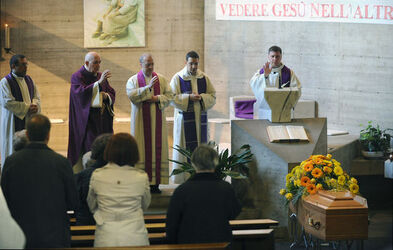 25.02.2012 Lugano funerali Mariuccia Medici