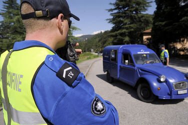 Ponte Tresa nuova uniforme Guardie di Confine