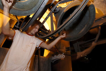 Artore tirlingada campane suonate a mano