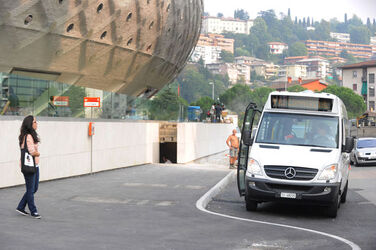 Chiasso servizio bus navetta Centro Commerciale Polaris