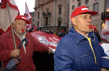 Bellinzona manifestazione sindacati SEI FLMO
