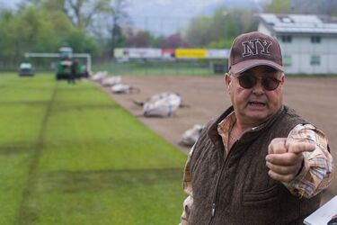 Ascona rifacimento manto erboso campo di calcio di Ascona Ascona rifacimento manto erboso campo di calcio di Ascona