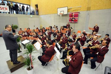 Gorduno nuova palestra e 90&deg; Filarmonica di Gorduno
