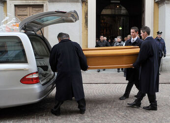 Porlezza IT funerali di Flora Urech