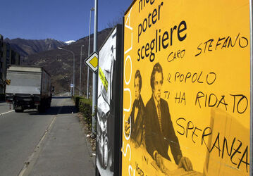 Bellinzona manifesto scuola privata doppio SI