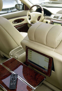 Garage Winteler prima Mybach auto di lusso
