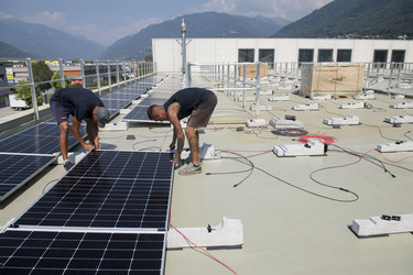 Sant Antonino impianto fotovoltaico SMB Medical SA