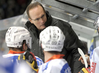 Hockey Larry Huras