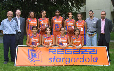 Basket femminile presentazione Star Gordola