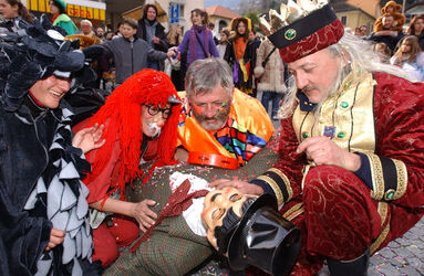 Brissago carnevale rogo pagliaccio