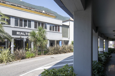 Locarno esterni ex cinema Rialto