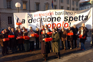 Bellinzona consegna firme 28 inceneritori bastano 