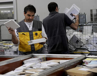 Cadenazzo nuovo centro smistamento lettere della Posta
