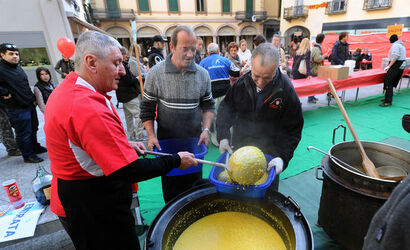 Lugano risottata in Piazzetta San Carlo Lugano risottata in Piazzetta San Carlo