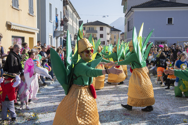 Biasca carnevale biaschese Naregna corteo mascherato Biasca carnevale biaschese Naregna corteo mascherato