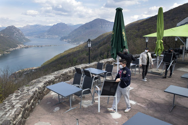 Ticino riapertura terrazze bar e ristoranti Ticino riapertura terrazze bar e ristoranti