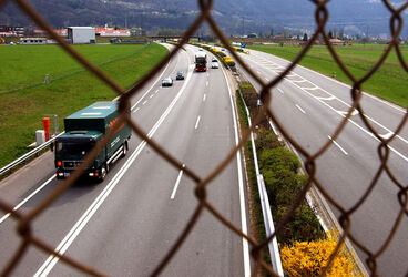 Camorino autostrada A2 con traffico normale