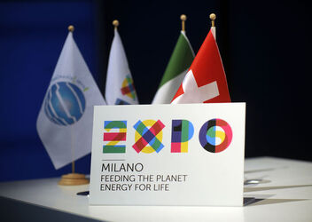 Como IT Expo Milano 2015. primo incontro internazionale dei paesi partecipanti e cerimonia di firma primi contratti di partecipazione