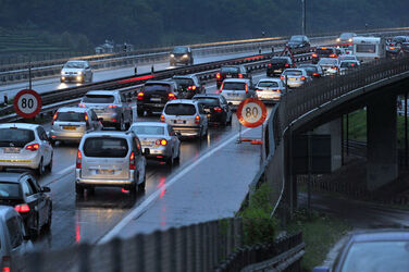 Mendrisio chiusura corsie A2 e deviazione traffico