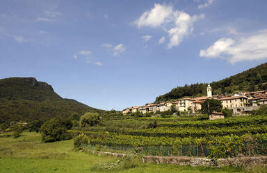 Meride paese e Monte San Giorgio