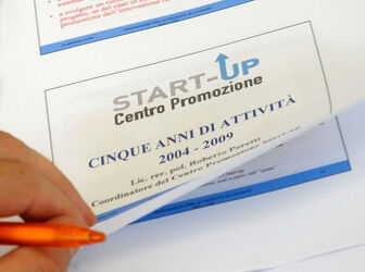 USI conferenza stampa di presentazione dellattività del Centro Promozione Start up USI conferenza stampa di presentazione dellattività del Centro Promozione Start up