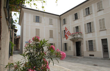Castagnola Piazza Carlo Cattaneo