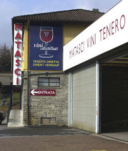 Tenero esterni Matasci Vini Tenero