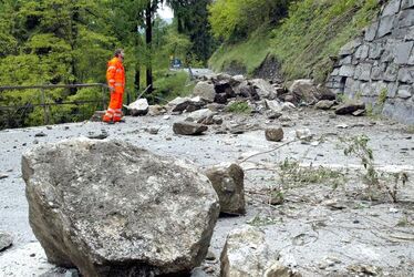 Corcapolo frana tra Intragna e Verdasio Corcapolo frana tra Intragna e Verdasio